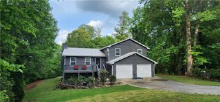810 Hampton Court, Woodstock, GA 30188