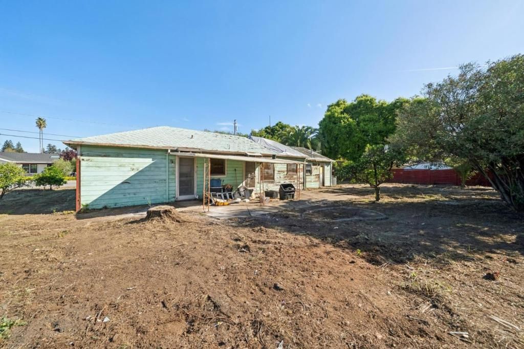 Image 34 of property listing at 986 Bryant, Sunnyvale, CA 94087