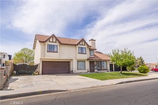 37543 Monarch Street, Palmdale, CA 93552