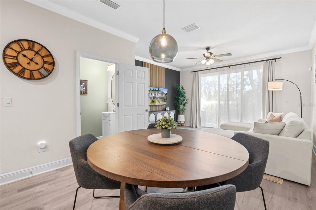 Image 18 of property listing at 8719 TURNSTONE HAVEN PLACE, Tampa, FL 33619