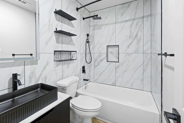 1204 Dunstan DR, Austin, TX 78745