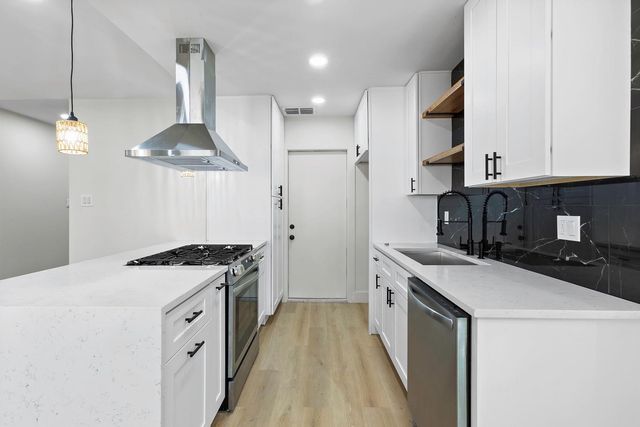 1204 Dunstan DR, Austin, TX 78745