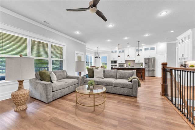 107 NW Highland Road, Bentonville, AR 72712