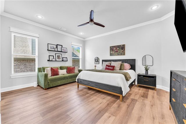 107 NW Highland Road, Bentonville, AR 72712