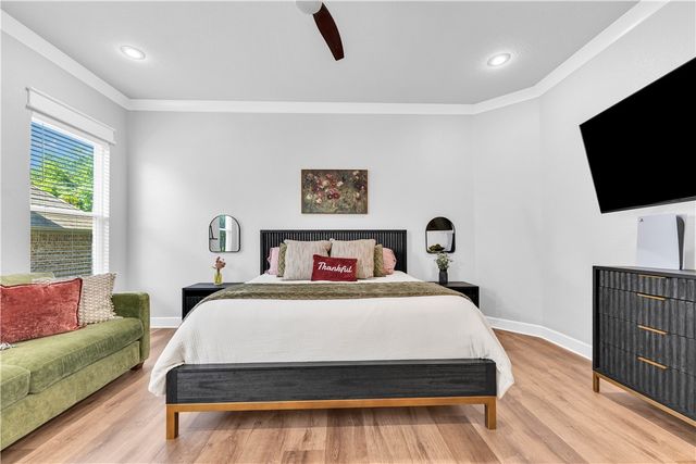 107 NW Highland Road, Bentonville, AR 72712