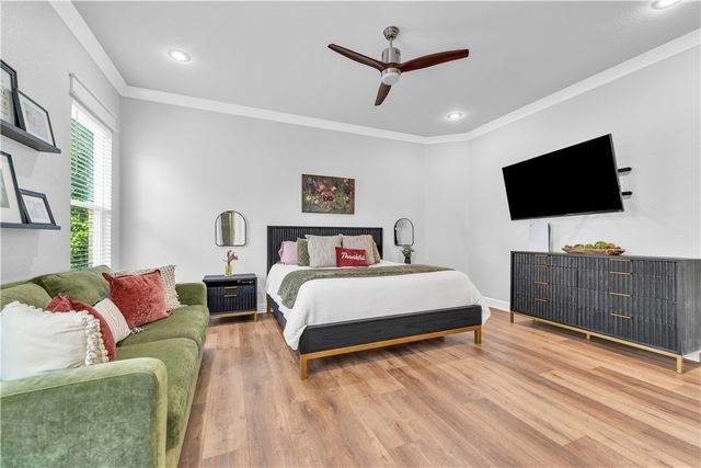 107 NW Highland Road, Bentonville, AR 72712