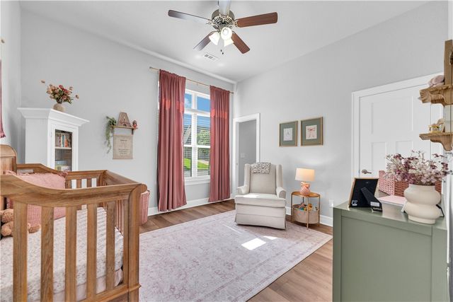 107 NW Highland Road, Bentonville, AR 72712