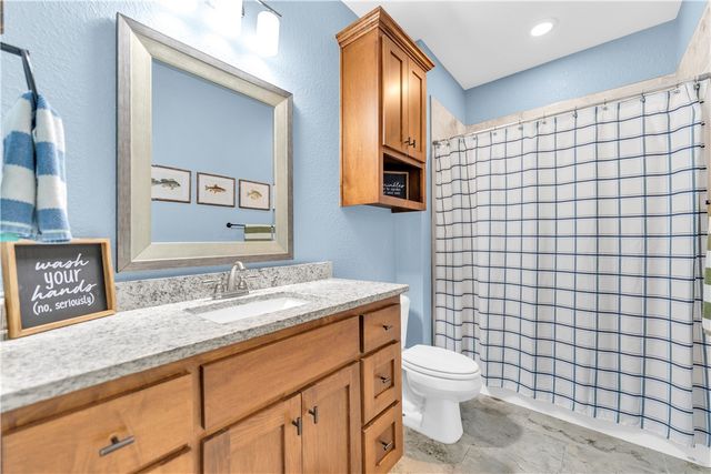107 NW Highland Road, Bentonville, AR 72712