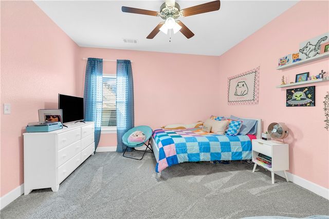 107 NW Highland Road, Bentonville, AR 72712