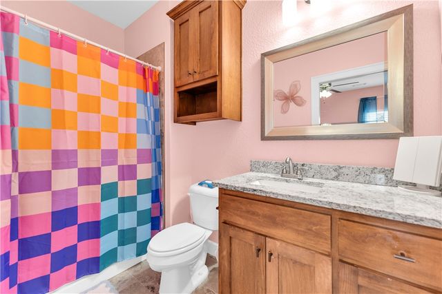 107 NW Highland Road, Bentonville, AR 72712