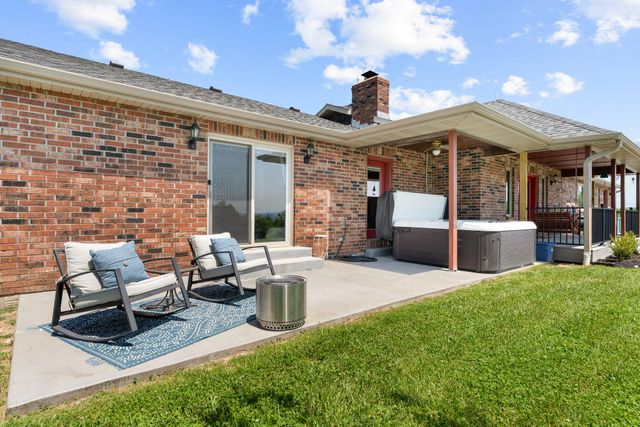 77 Johnson Way Lane, Kimberling City, MO 65686