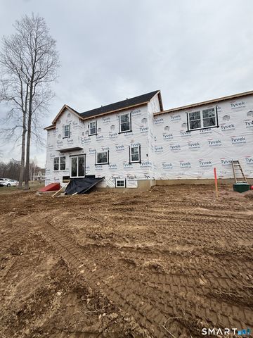 2 Town Line Drive, East Hampton, CT 06424