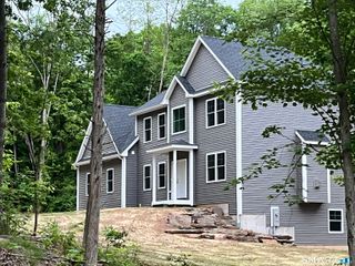 2 Town Line Drive, East Hampton, CT 06424