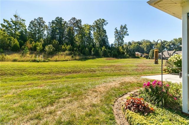 1755 Angus Ridge Drive, Kernersville, NC 27284
