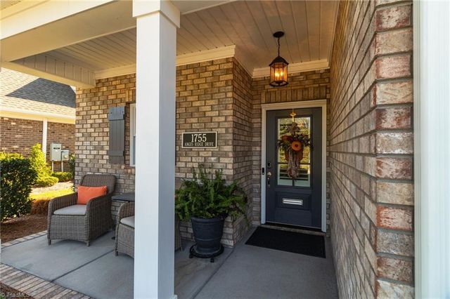 1755 Angus Ridge Drive, Kernersville, NC 27284
