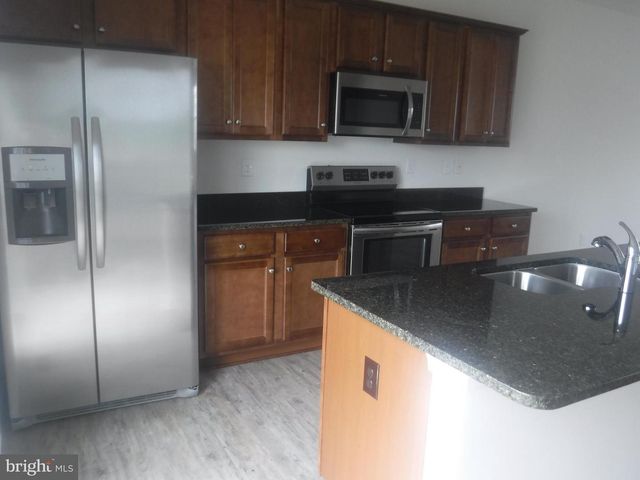 202 MAGELLAN, Martinsburg, WV 25404