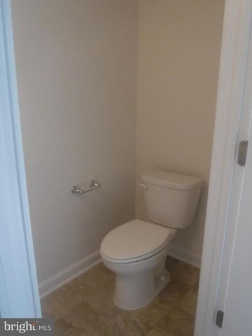 202 MAGELLAN, Martinsburg, WV 25404