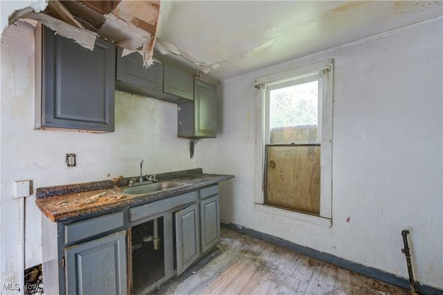 1470 E 93rd Street, Cleveland, OH 44106