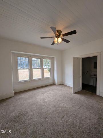 603 N Main Street, Salemburg, NC 28385