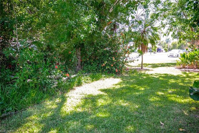 4223 SE 4th PL, Cape Coral, FL 33904