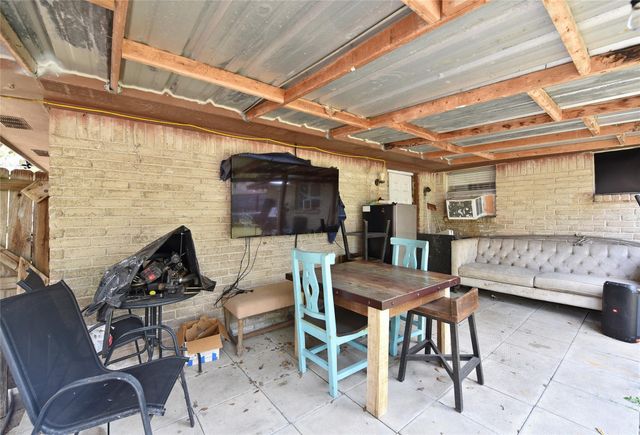 10119 Hannon Drive, Houston, TX 77040