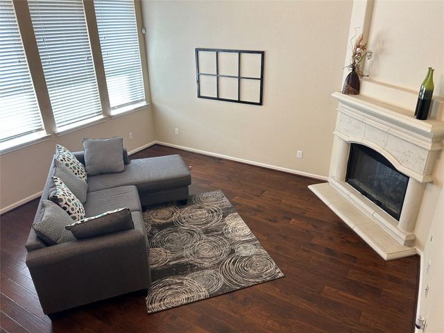 6819 Hunters Trace Lane, Baytown, TX 77521