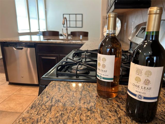 6819 Hunters Trace Lane, Baytown, TX 77521