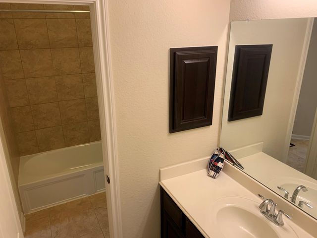 6819 Hunters Trace Lane, Baytown, TX 77521