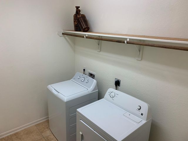 6819 Hunters Trace Lane, Baytown, TX 77521