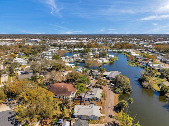 921 7TH STREET NW, Largo, FL 33770