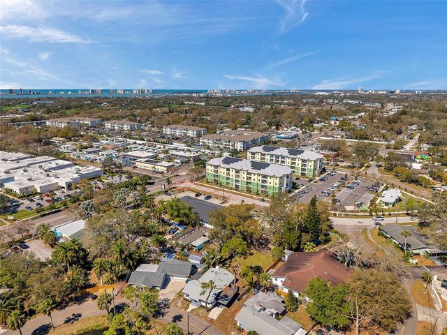 921 7TH STREET NW, Largo, FL 33770