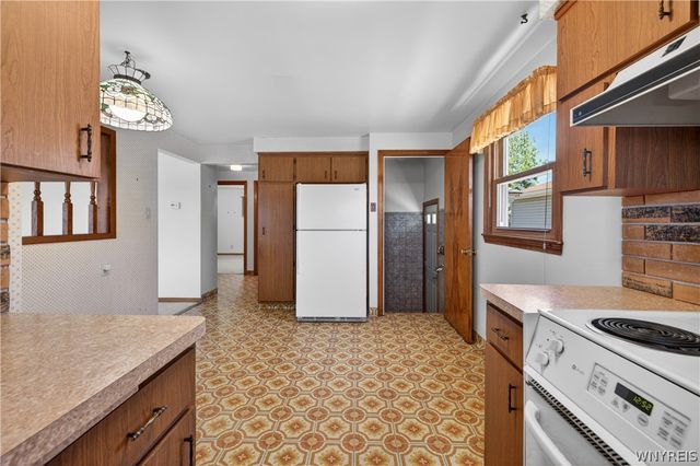 2918 Seneca Avenue, Niagara Falls, NY 14305