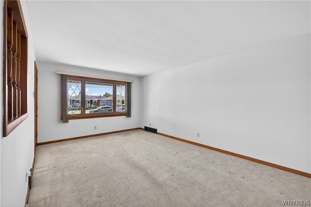 2918 Seneca Avenue, Niagara Falls, NY 14305