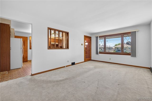 2918 Seneca Avenue, Niagara Falls, NY 14305