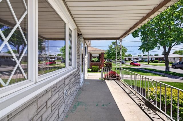2918 Seneca Avenue, Niagara Falls, NY 14305