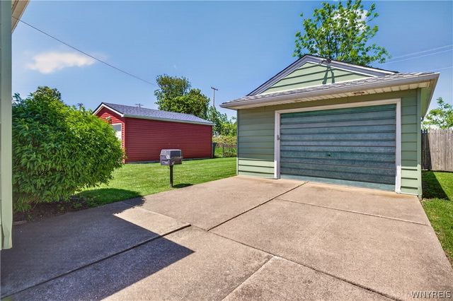 2918 Seneca Avenue, Niagara Falls, NY 14305