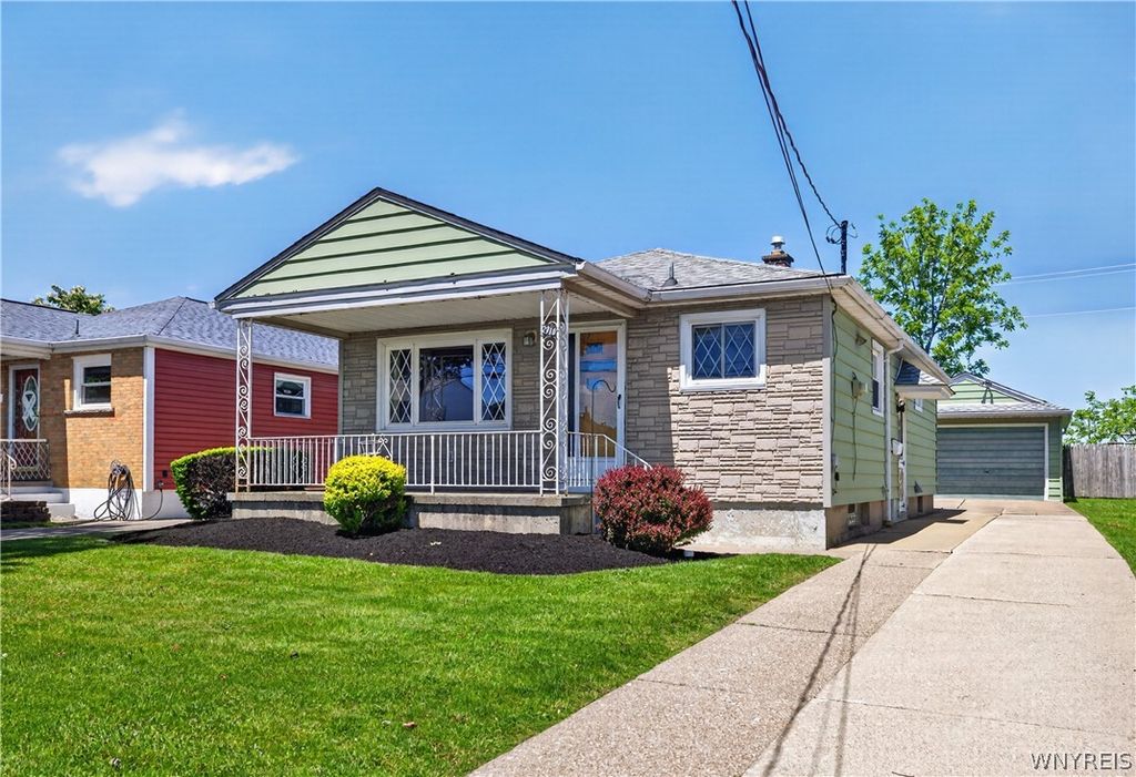 2918 Seneca Avenue, Niagara Falls, NY 14305