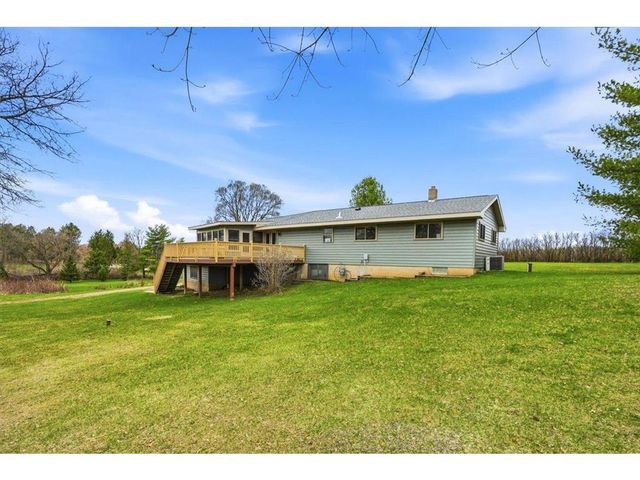 783 Mc Cutcheon Road, Hudson, WI 54016