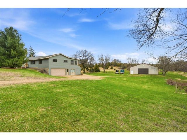 783 Mc Cutcheon Road, Hudson, WI 54016