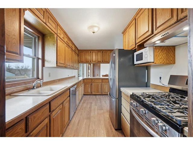 783 Mc Cutcheon Road, Hudson, WI 54016