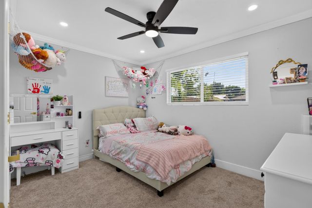 217 Morada Ln, Stockton, CA 95210