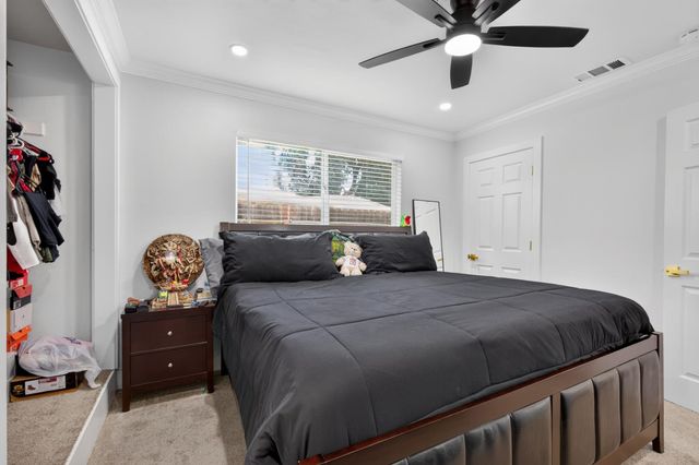 217 Morada Ln, Stockton, CA 95210