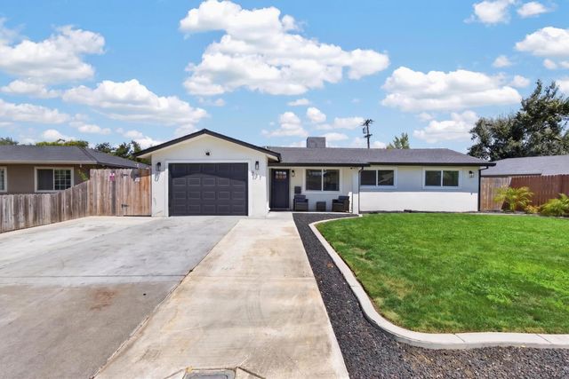 217 Morada Ln, Stockton, CA 95210
