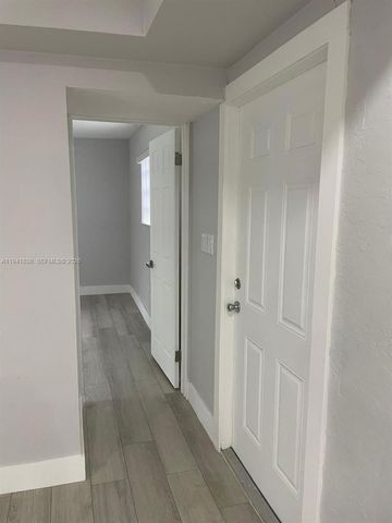 6241 NW 12th St, Sunrise, FL 33313