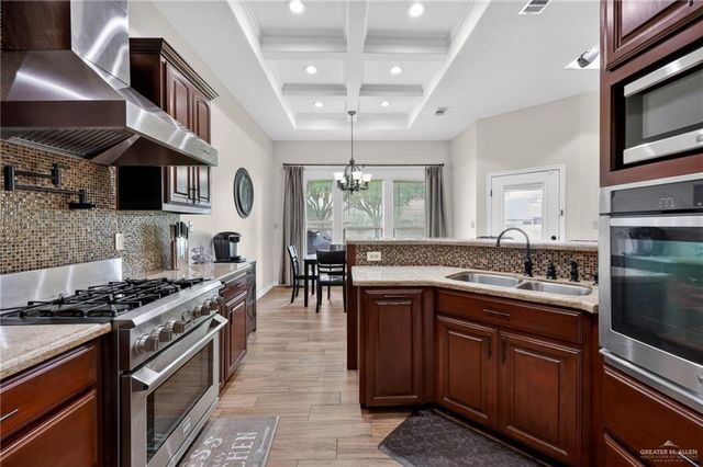2305 S Dilworth Road S, Harlingen, TX 78552