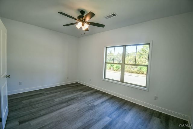 5200 Summerfield Dr E, Tuscaloosa, AL 35404