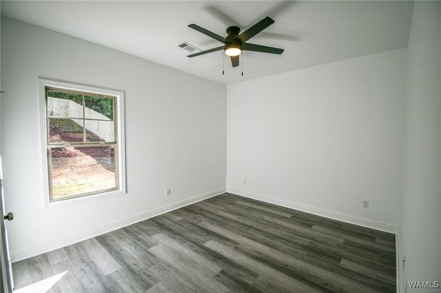 5200 Summerfield Dr E, Tuscaloosa, AL 35404