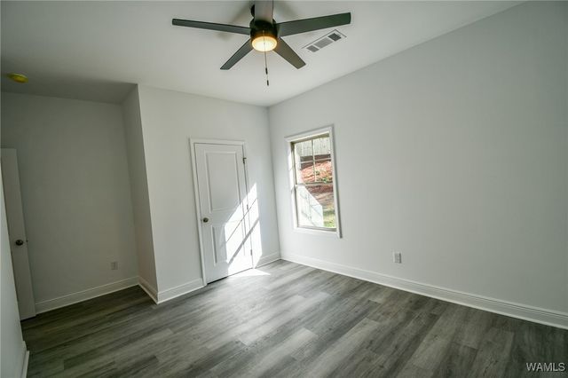 5200 Summerfield Dr E, Tuscaloosa, AL 35404