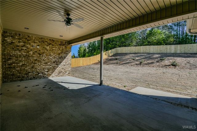 5200 Summerfield Dr E, Tuscaloosa, AL 35404