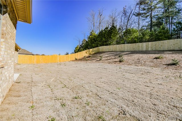 5200 Summerfield Dr E, Tuscaloosa, AL 35404